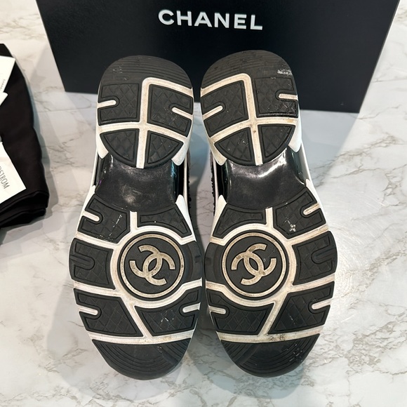 CHANEL pink and grey tweed sneakers size 37.5 - Picture 9 of 12